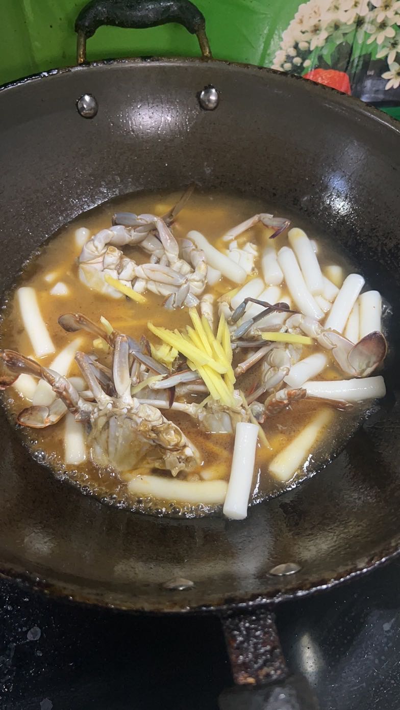 梭子蟹炒年糕的做法-咸鮮味燒菜譜-易網健康養生網 梭子蟹炒年糕的做法-咸鮮味燒菜譜
