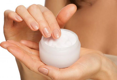 精華可以代替乳液用嗎 精華和乳液的區別