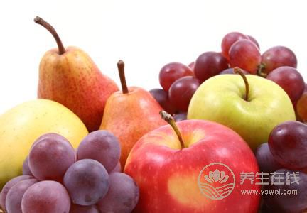 夏天補水又補充營養的4類食物