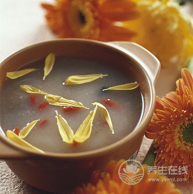 夏天多雨,濕氣加重怎么辦?試試兩款藥膳 夏天多雨,濕氣加重怎么辦?試試兩款藥膳