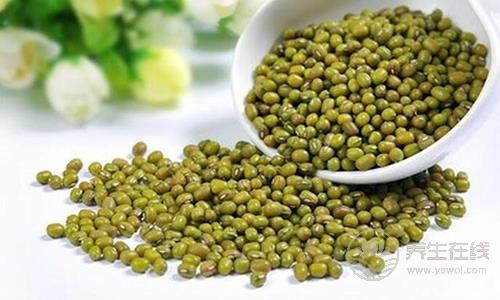 秋季臉上容易長痘痘 18種食物最有效祛痘
