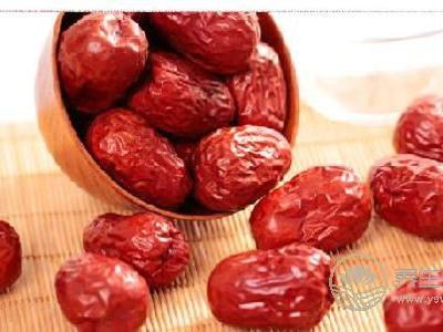 春季養(yǎng)脾胃居先 要多吃大棗