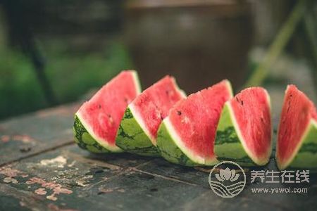 大暑吃哪些瓜果降火?大暑上火吃哪些食物去火?