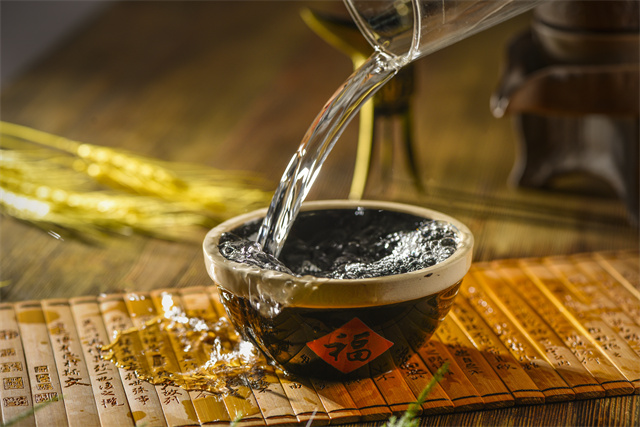 秋天適合喝什么酒？秋天喝酒要注意什么？