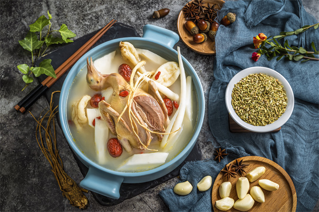 冬季進補不等于吃大魚大肉，冬季這樣進補才科學