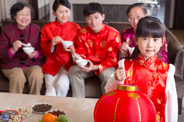 春節(jié)防過敏小知識,這些知識可得要記住了!-易網(wǎng)健康<a href=http://www.weilaijie.cn/jkys/ target=_blank class=infotextkey>養(yǎng)生</a>網(wǎng) 春節(jié)防過敏小知識,這些知識可得要記住了!