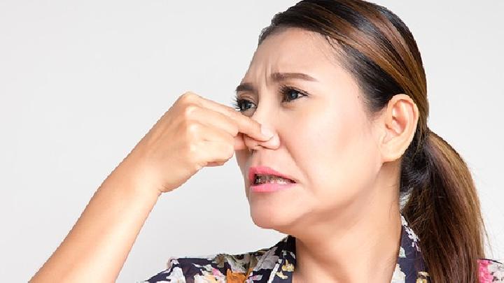 過敏性鼻炎的癥狀怎么與感冒區分 過敏性鼻炎的癥狀有4點