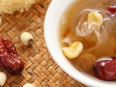 更年期的女性在冬天該怎么調(diào)養(yǎng)，這三點原則教給你