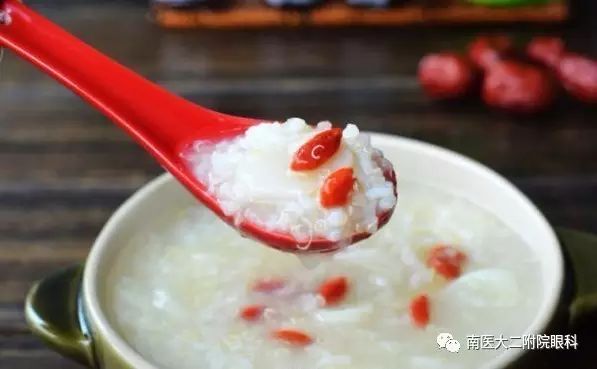 枸杞對眼睛有哪些功效？