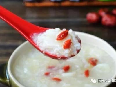 枸杞對眼睛有哪些功效？