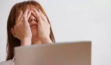?？措娔X眼睛酸痛，四個妙招解決