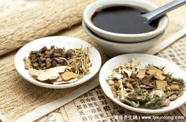 中藥為啥過了7點不能喝，影響藥物吸收/代謝(附服用最佳時間)
