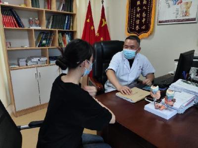 南寧中南甲狀腺醫(yī)院樊春聚醫(yī)生：甲狀腺結節(jié)偏愛哪些人？一旦查出，你該如何應對